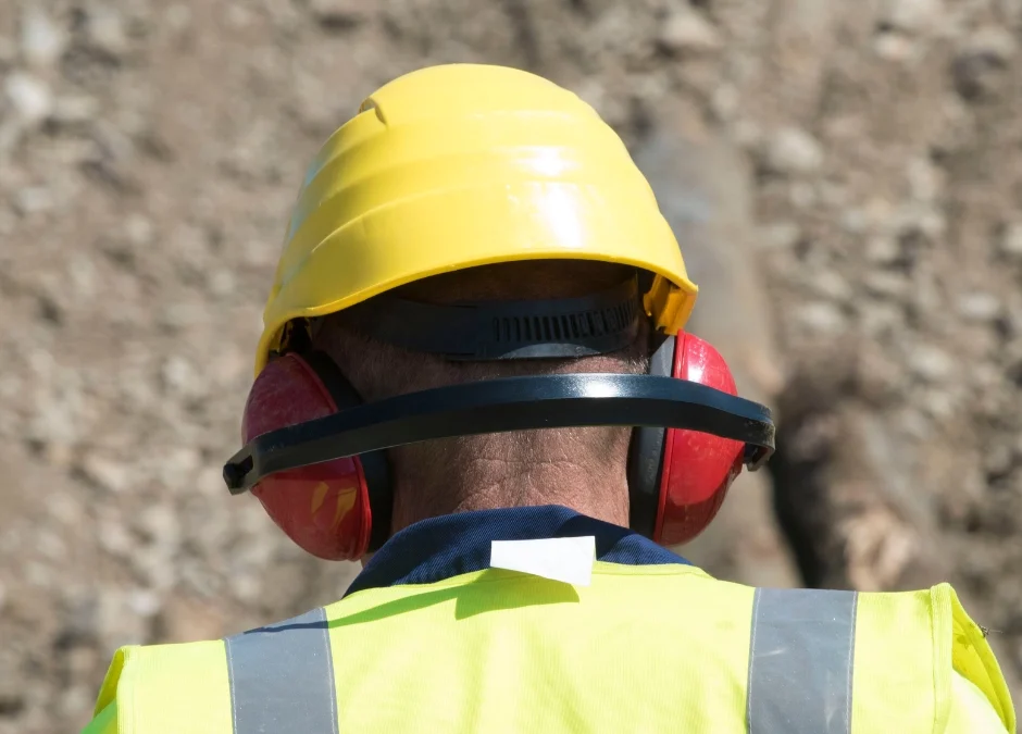 Workplace Noise in Australia: Your Rights, Free Hearing Checks, and Easy Protection